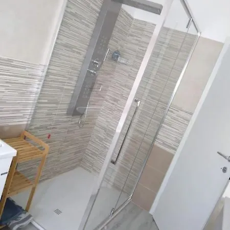 La Apartment *